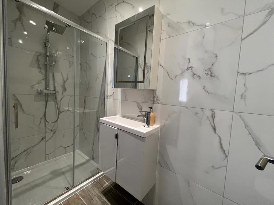 Star London Finchley Road 1-Bed Hideaway Διαμέρισμα Εξωτερικό φωτογραφία